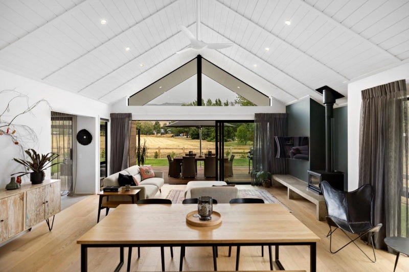 5D Wakefield Lane, Mount Pisa, Cromwell - Carousel 2