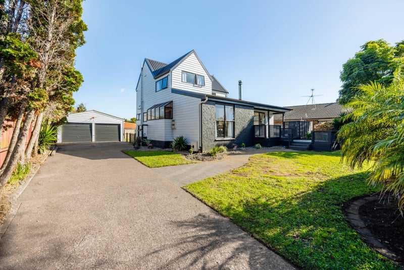 5 Carlinka Place, Conifer Grove, Takanini - Carousel 1
