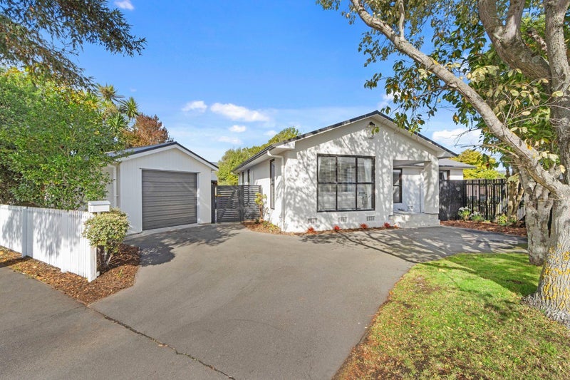 35 Royal Park Drive, Parklands, Christchurch - Carousel 1