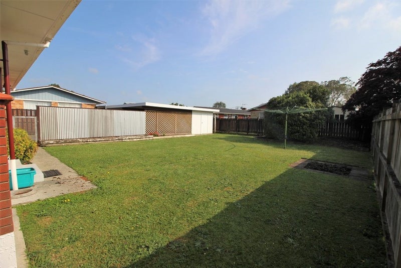 12 Leeds Street, Silverdale, Hamilton - Carousel 21