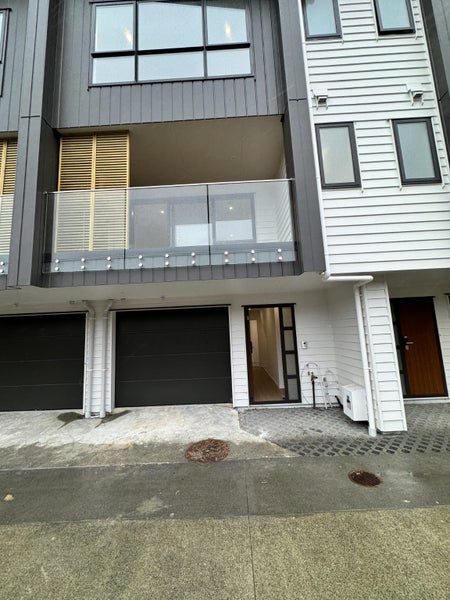 2/119 Gardner Avenue, New Lynn, Auckland - Carousel 10