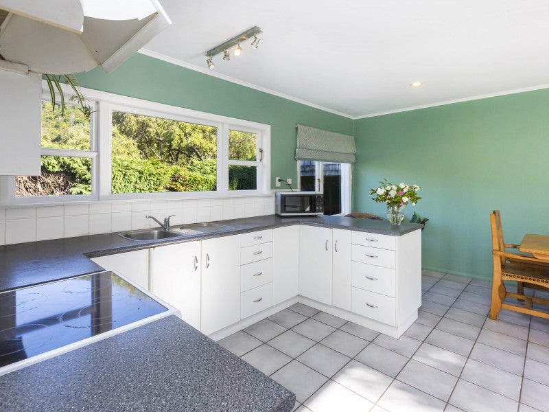 14 Maymorn Road, Te Marua, Upper Hutt - Carousel 2
