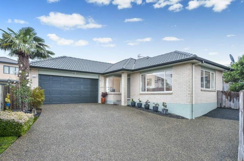 4 Ballyward Close, East Tamaki, Auckland - Carousel 1