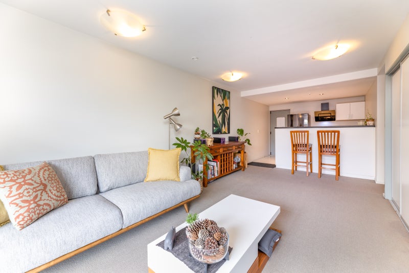 2/14 Brougham Street, Addington, Christchurch - Carousel 2