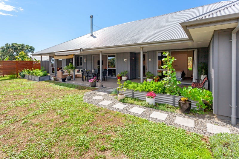 30 Navigation Drive, Cooks Beach, Whitianga - Carousel 1