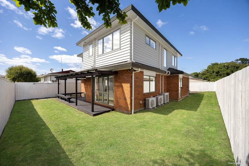 15A Motu Place, Mount Wellington, Auckland - Carousel 2