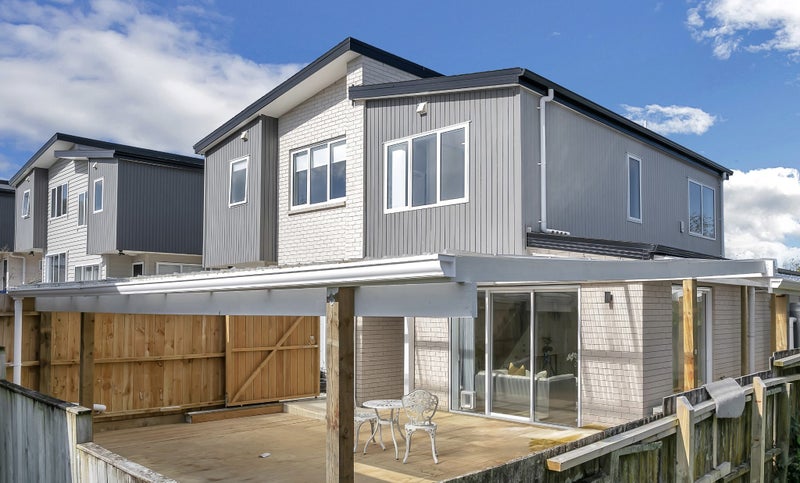 91F Whitney Street, New Windsor, Auckland - Carousel 2