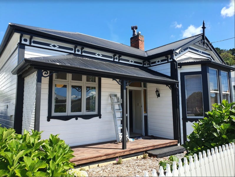 23 Riddlers Crescent, Petone, Lower Hutt - Carousel 1