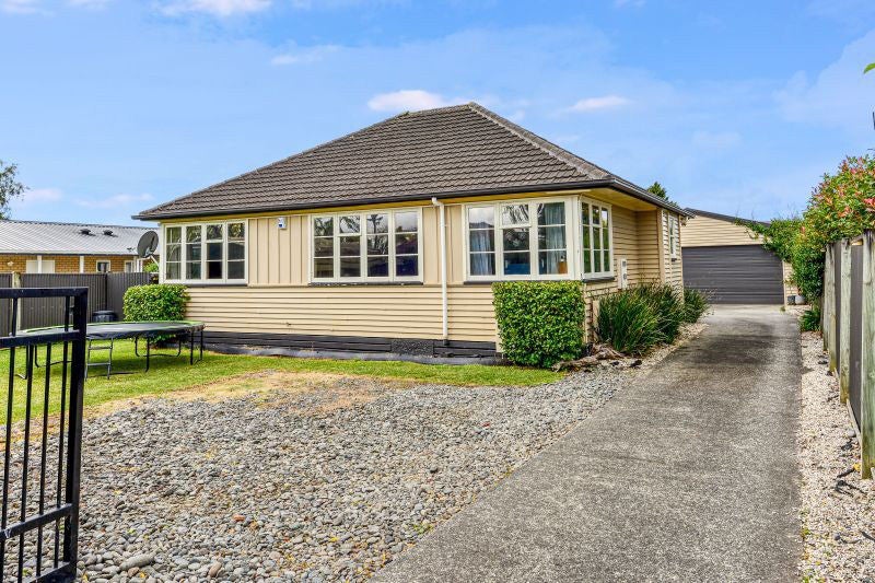 7 Armitage Place, Fairfield, Hamilton - Carousel 1