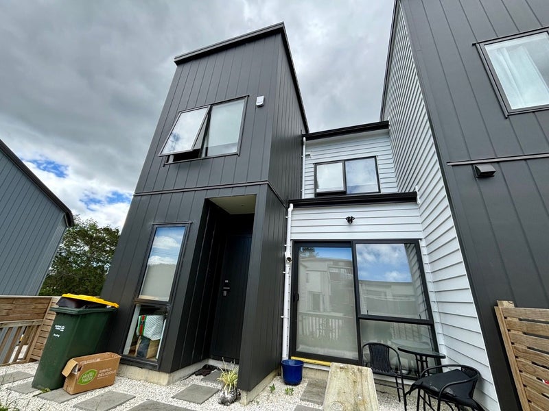 6 Korokio Lane, Henderson, Auckland - Carousel 6