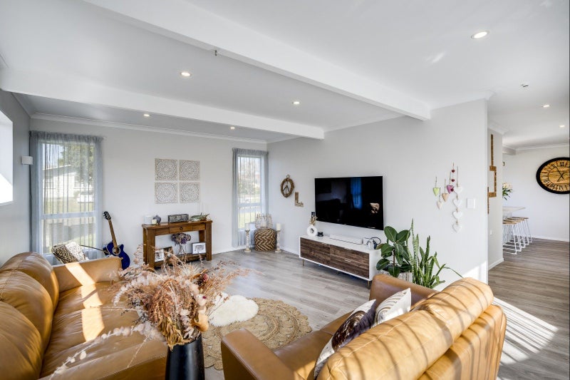 37 Norwich Crescent, Tamatea, Napier - Carousel 2