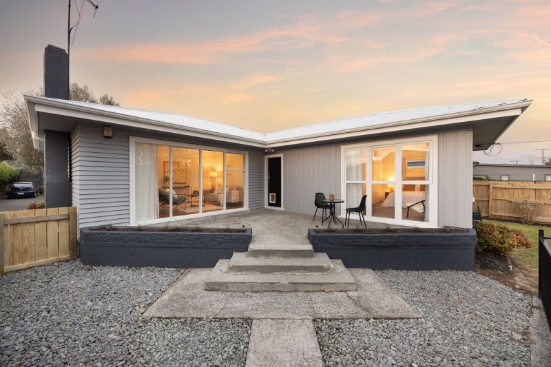 295B Cambridge Road, Hillcrest, Hamilton - Carousel 1