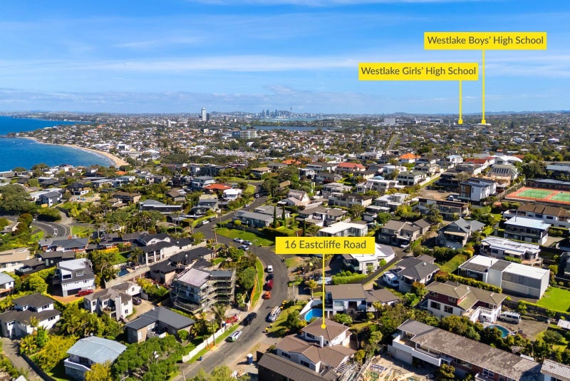 16 Eastcliffe Road, Castor Bay, Auckland - Carousel 22