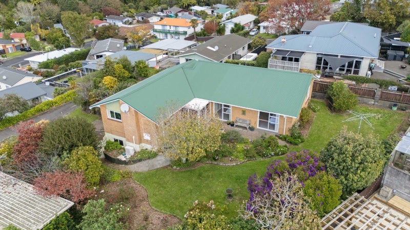 6C Fairview Place, Westown, New Plymouth - Carousel 1