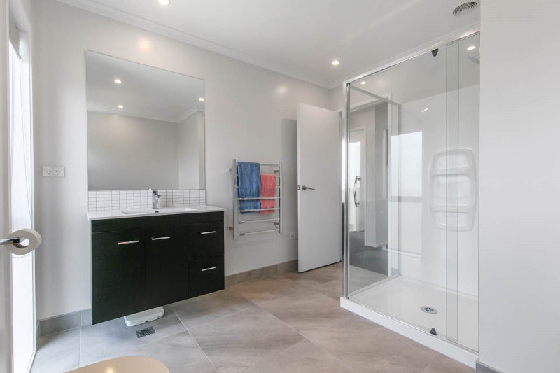 19A Melling Street, Glen Innes, Auckland - Carousel 12