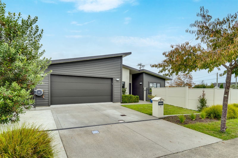 2 Whakatomo Place, Havelock North, Havelock North - Carousel 20