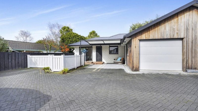 3/32 Rutherford Street, Chedworth, Hamilton - Carousel 1