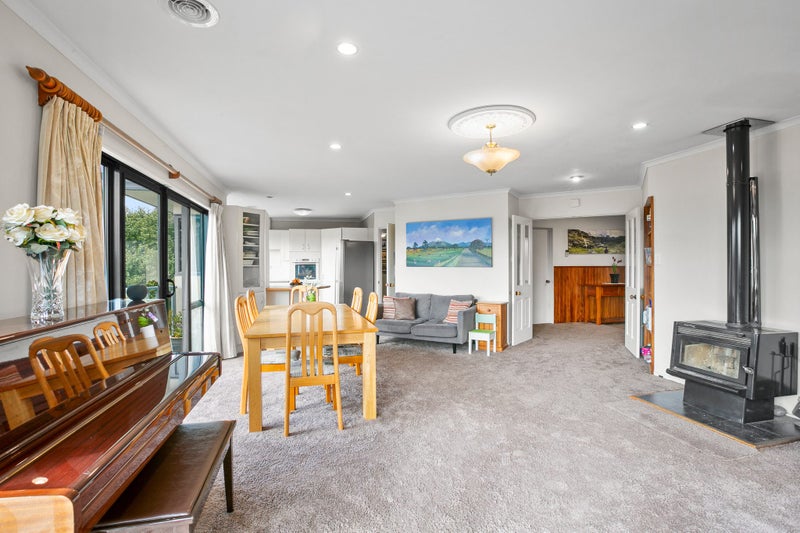 397 Mangorei Road, Merrilands, New Plymouth - Carousel 2