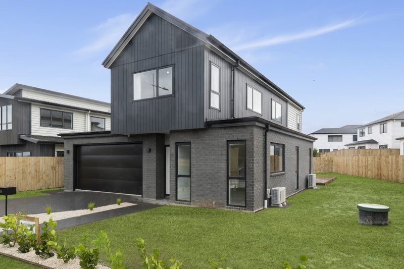 24 Headsail Drive, Long Bay, Auckland - Carousel 1