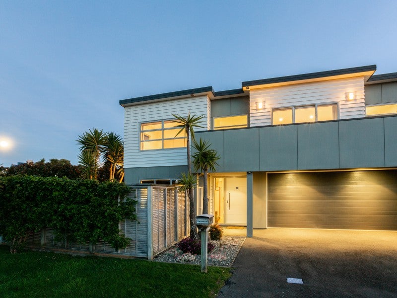 78 Ocean Road, Paraparaumu Beach, Paraparaumu - Carousel 1