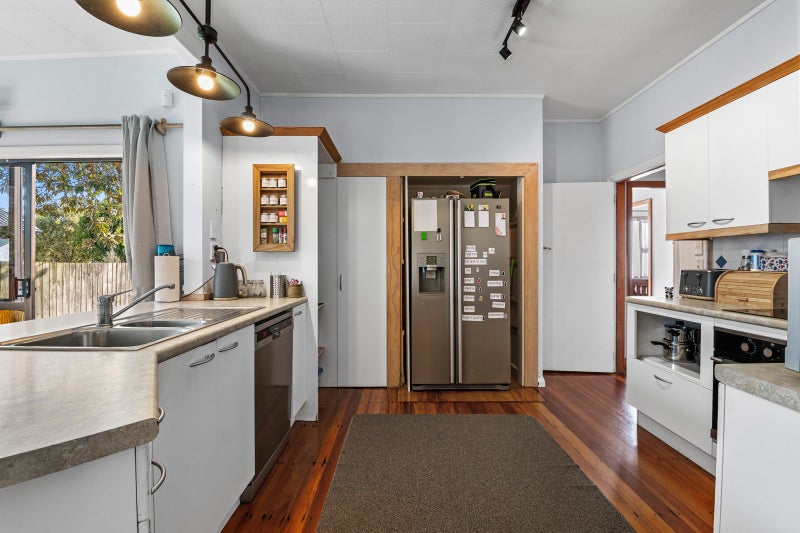 18 Corlett Street, Utuhina, Rotorua - Carousel 2