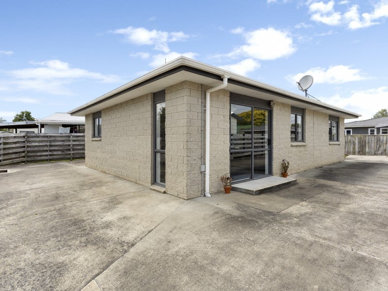 7 Athena Grove, Highbury, Palmerston North - Carousel 2