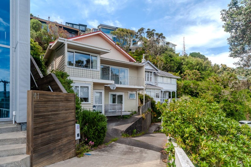 43 Palliser Road, Roseneath, Wellington - Carousel 1