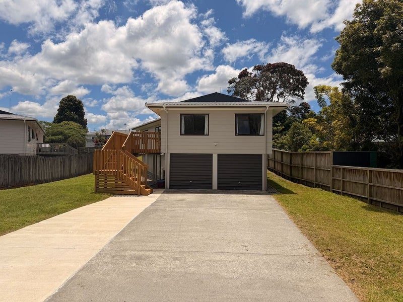 7 Sorrento Street, Onerahi, Whangarei - Carousel 1