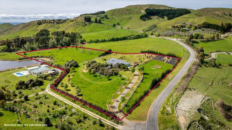 23 Waipuka Road, Havelock North - Carousel 1