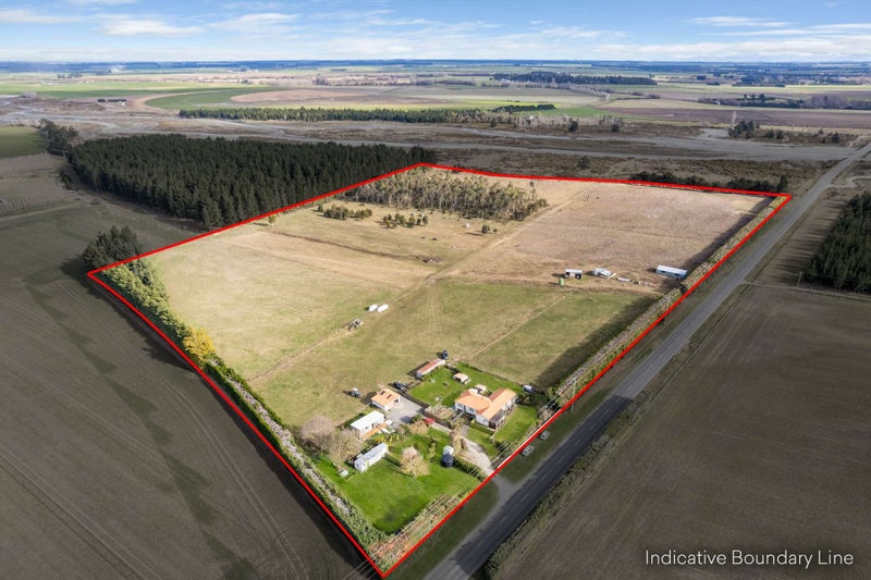 1887 Bealey Road, Christchurch - Carousel 1