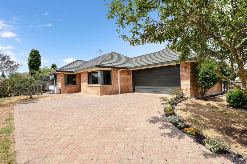 12 Sandhurst Place, Nawton, Hamilton - Carousel 1