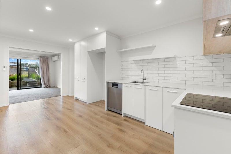 3 Sun Orchid Avenue, Wiri, Auckland - Carousel 2