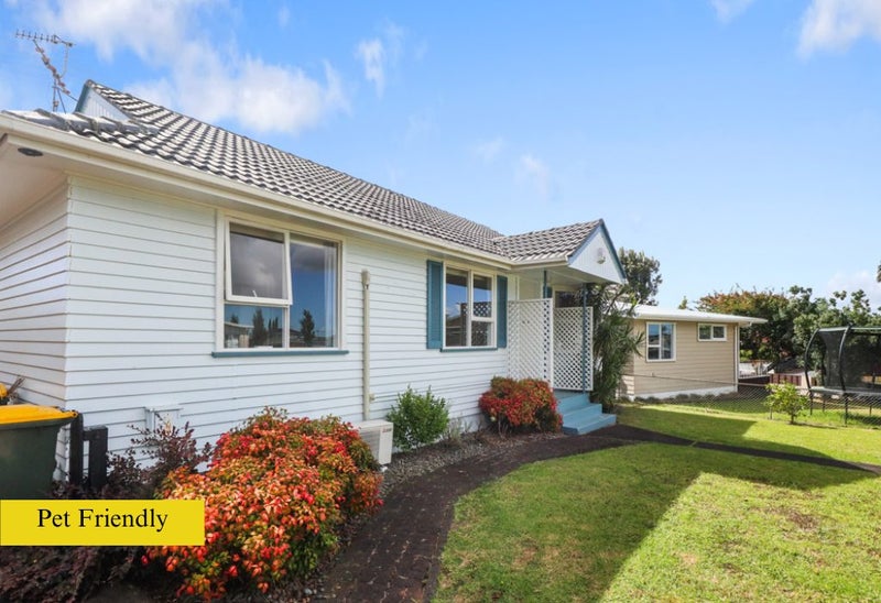 30 Dunstall Place, Mangere Bridge, Auckland - Carousel 1