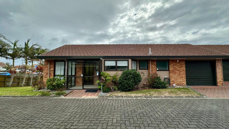 18/20 Radnor Road, Mount Roskill, Auckland - Carousel 1