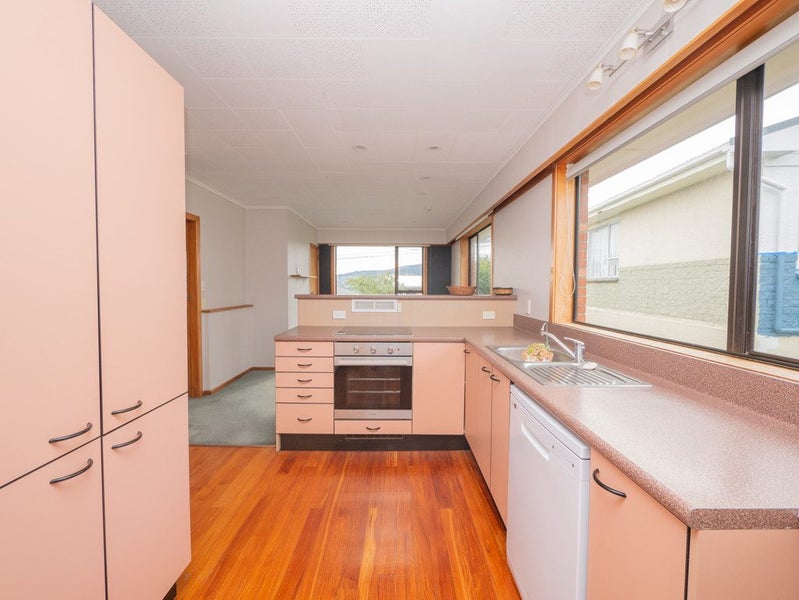 66 Murano Street, Shiel Hill, Dunedin - Carousel 2