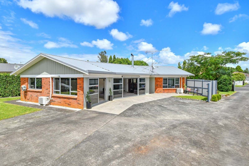30 Callis Avenue, Opaheke, Papakura - Carousel 2