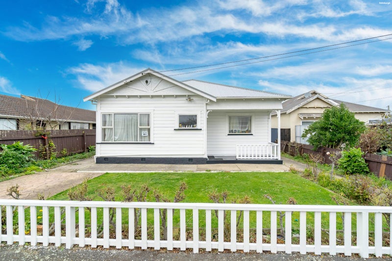 35 Hargest Crescent, Saint Kilda, Dunedin - Carousel 1