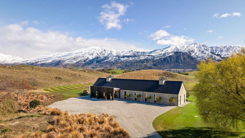 7 Bendemeer Lane, Lake Hayes, Queenstown - Carousel 32