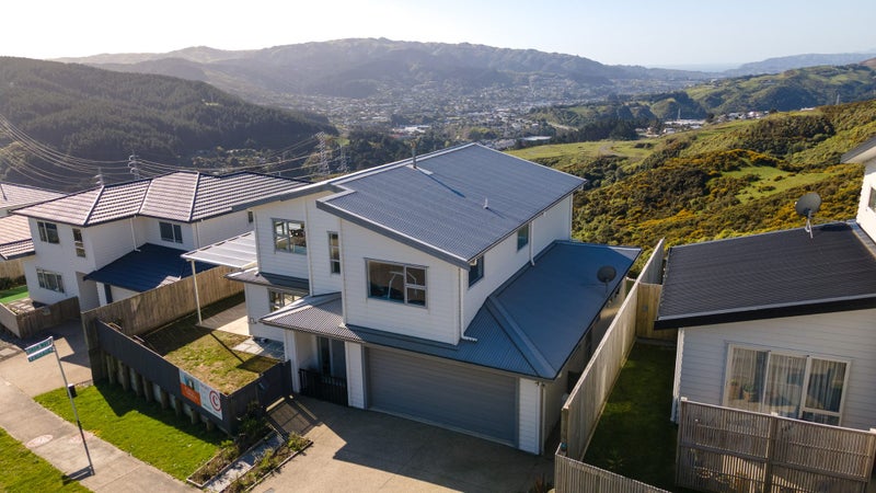 35 Havana Rise, Grenada Village, Wellington - Carousel 2