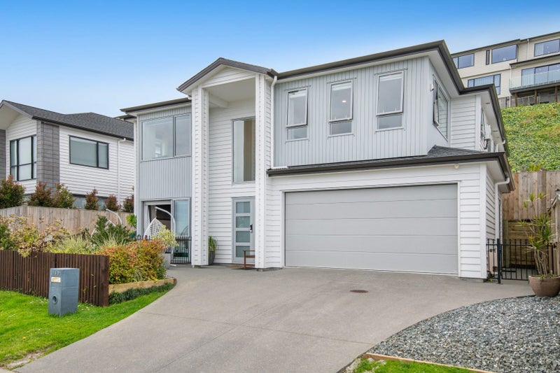 140 Arran Point Parade, Orewa, Orewa - Carousel 1