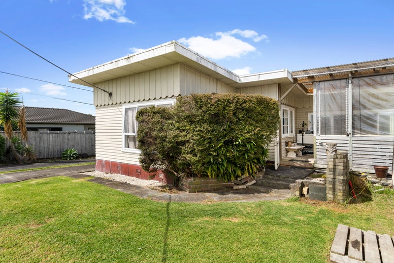 75 Royal Road, Massey, Auckland - Carousel 27