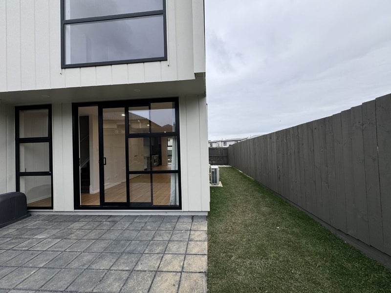 8/12 Balfron Avenue, Mount Roskill, Auckland - Carousel 1