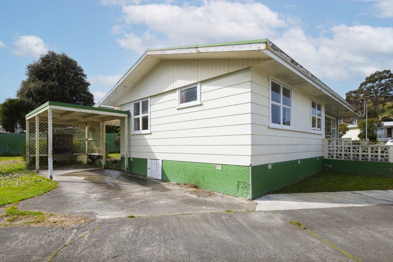 6 Einstein Street, Outer Kaiti, Gisborne - Carousel 2