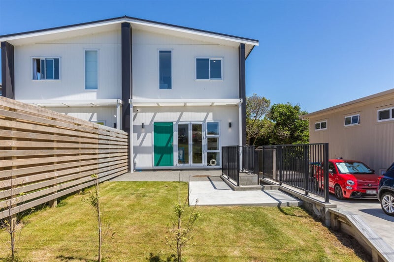 4/1 Murphy Place, Titahi Bay, Porirua - Carousel 1