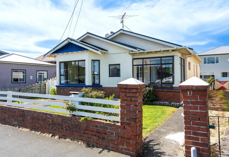 9 Prince Albert Road, Saint Kilda, Dunedin - Carousel 1