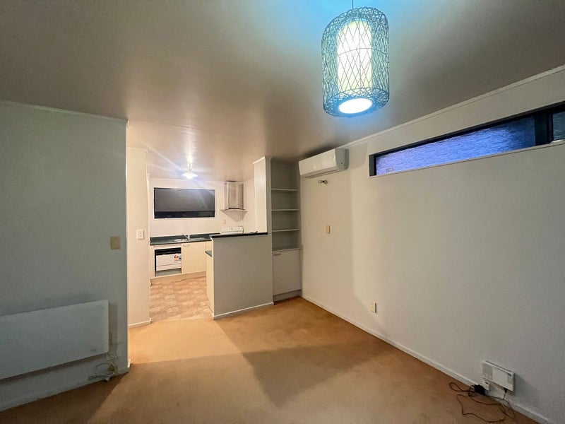 31 Nutsey Avenue, Northcote, Auckland - Carousel 8
