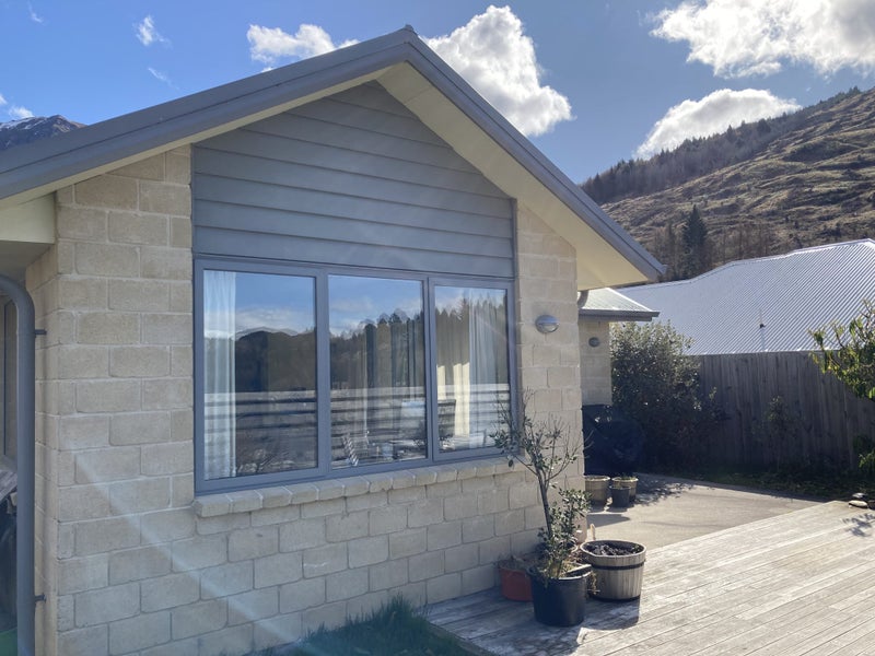 1 Sew Hoy LANE, ARTHURS POINT, QUEENSTOWN - Carousel 2