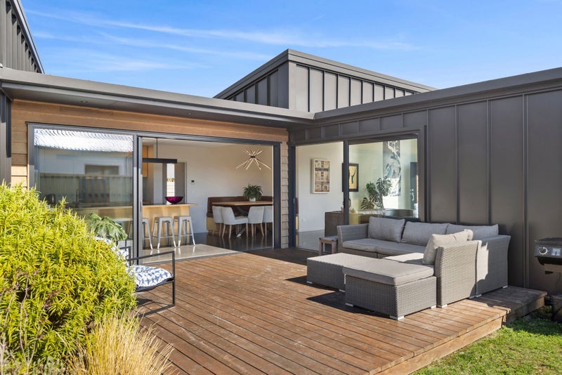 17 Dingle ST, Hawea, Queenstown - Carousel 2