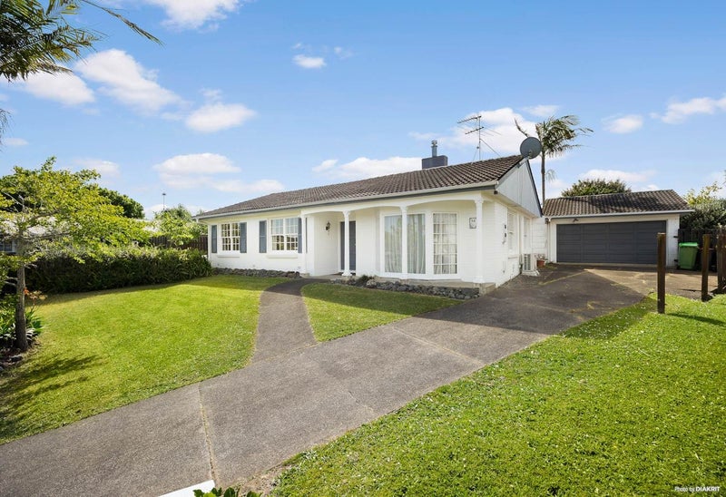 18 Roysfield Lane, Sunnyhills, Auckland - Carousel 1