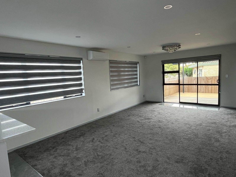 21E Franklin Avenue, Papatoetoe, Auckland - Carousel 2